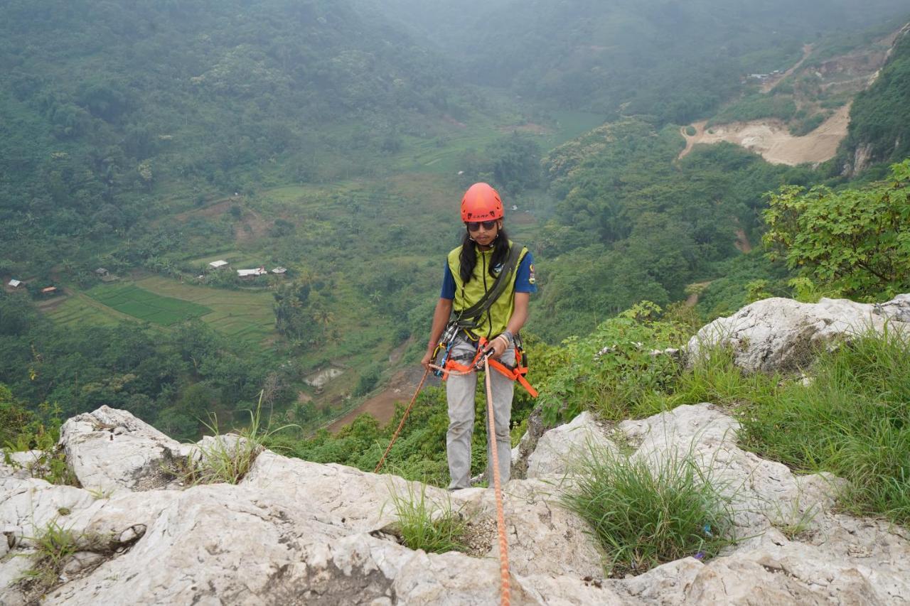 Oyo Homes 90917 Eco Tourism Geopark Padalarang Homestay Syariah Бандунг Екстериор снимка